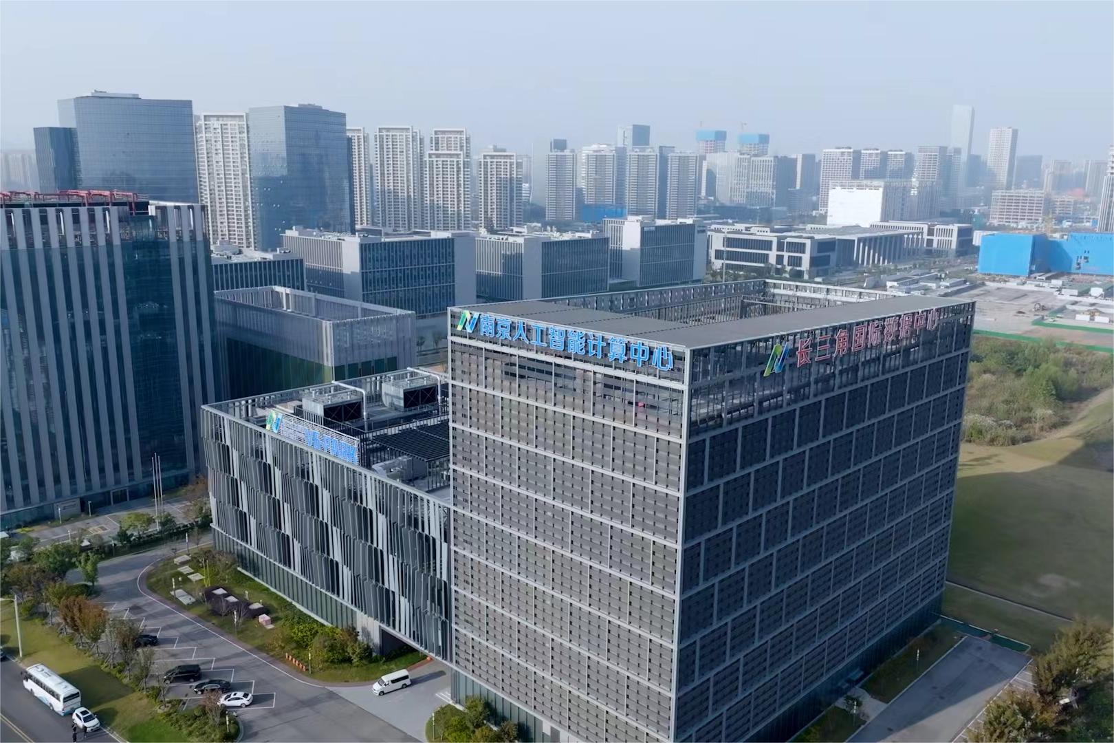 12582297.jpg b3984ce940da50e35aaade576166354.jpg